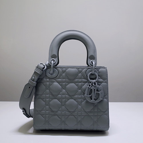 디올 레이디백 M0538 (20cm 미듐)