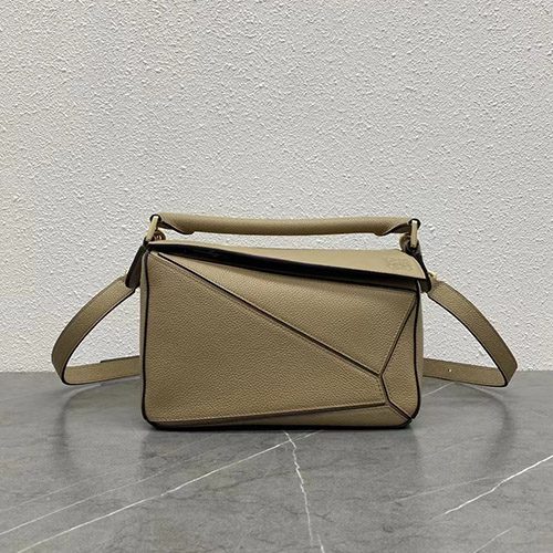 로에베 스몰 퍼즐 숄더백 A510S21X55