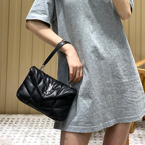 입생로랑 루루 푸퍼 토이 미니 체인 숄더백 620333