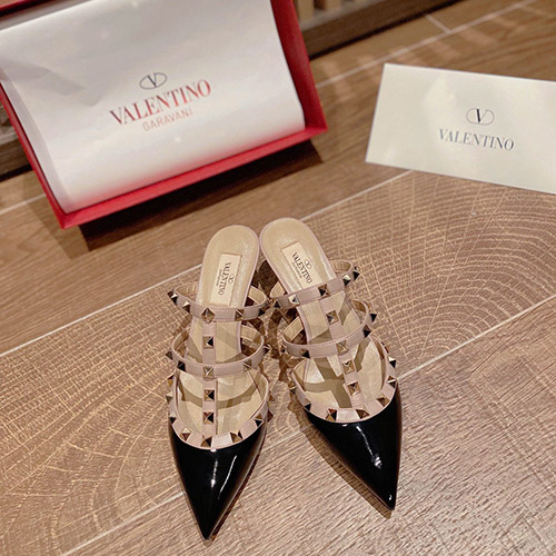 발렌티노 여성 샌들 (굽높이5cm) VT230501
