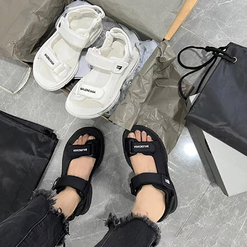 발렌시아가 신상 여성 샌들 BG2305014