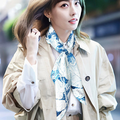 샤넬 신상 스카프 CN2305157
