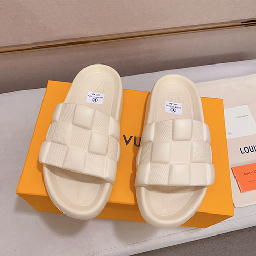 루이비통 신상 커플  슬리퍼 LV2305045