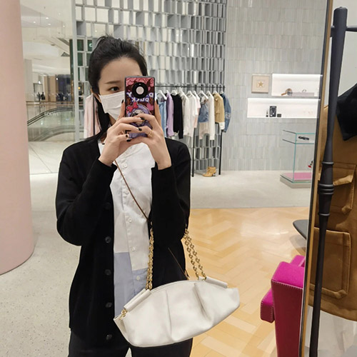 로에베 세인스트랩 스몰 파세오 백 LW2305224