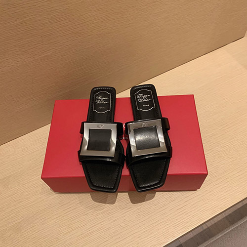 로저비비에 신상 슬리퍼 RV2308039