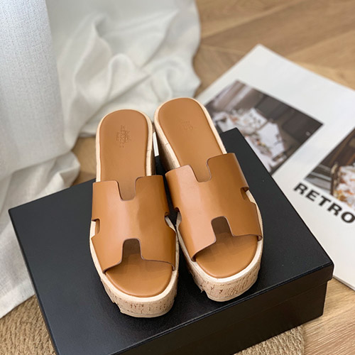 에르메스 신상 샌들 (굽5cm)  HS2308072