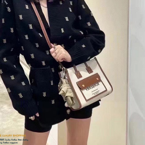 버버리  프레야 토트백 (미니) 80696611
