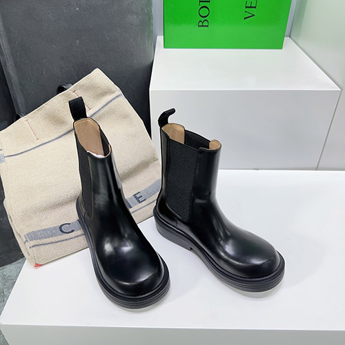 보테가 신상 앵글부츠 BG2309036