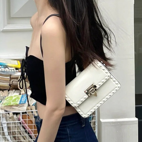 발렌티노 스몰 락스터드 숄더백_3W2B0M42