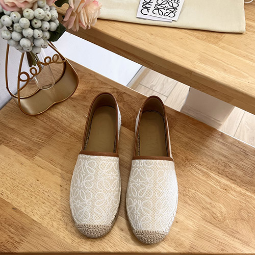 로에베  신상 에스파듀 L2309082