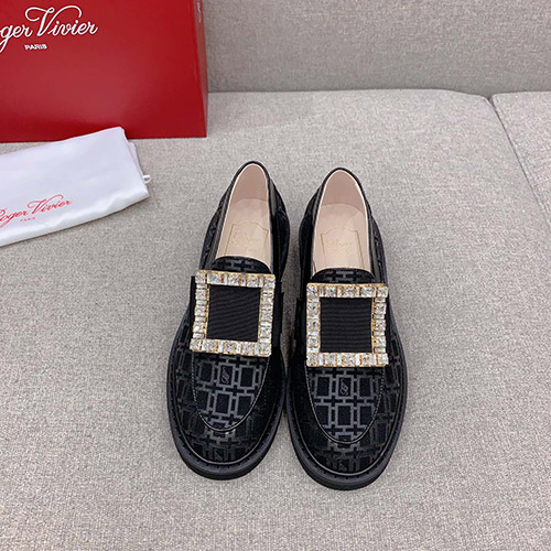 로저비비에 신상 로퍼 R23090062