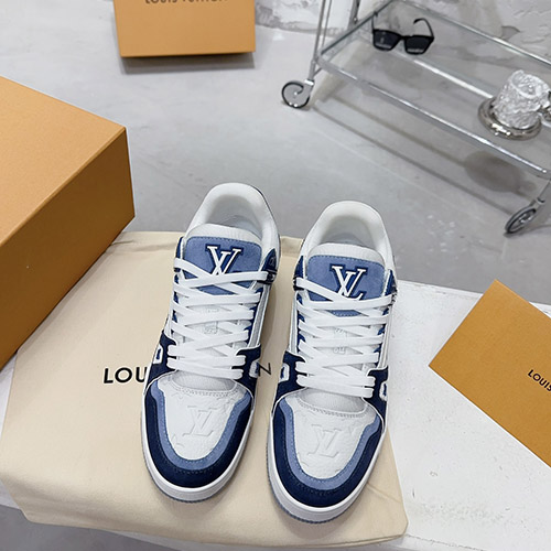 루이비통 남여공용 스니커즈 LV2309086