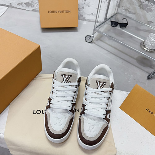 루이비통 남여공용 스니커즈 LV2309086