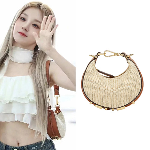 펜디그라피 나노 내추럴 스트로 호보백 7AS089