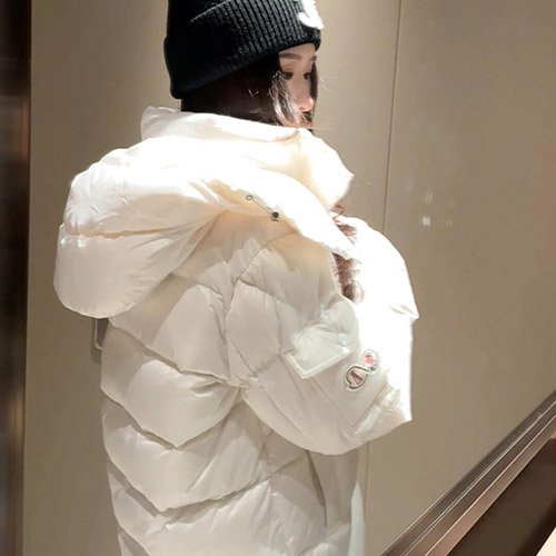 몽클레르 마야 70 쇼트 다운 자켓 화이트 남/녀공용1A00256 - Moncler Maya 70 Short Down Jacket White