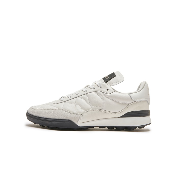 샤넬 여성 화이트 스니커즈 - Chanel Womens White Sneakers - chs7368x