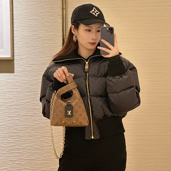 루이비통재킷 여성 패딩 모노그램 푸퍼 1AC0OC - Louis Vuitton Women's Monogram Puffer Jacket