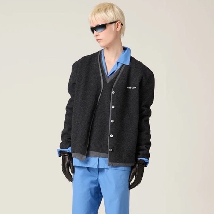 미우미우 여성 브이넥 가디건 - Miumiu Womens V-neck Cardigan - muc7144x