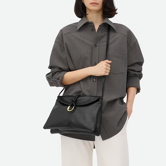 보테가 베네타 미디엄 리베르타 블랙 806034 - Bottega Veneta Medium Liberta