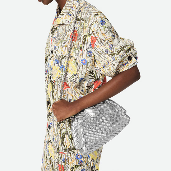 보테가 베네타 미니 로렌 1980 체인 클러치 실버 804038 - Bottega Veneta Mini Lauren 1980 Chain Clutch